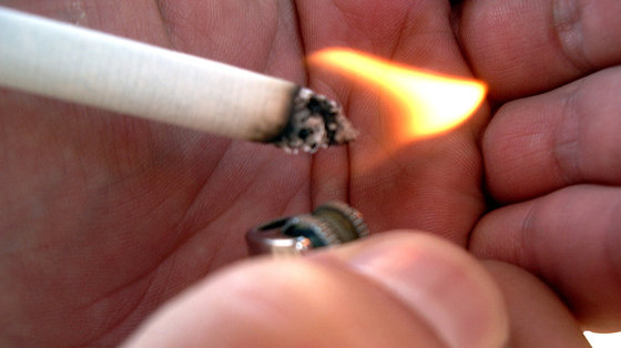 Bierne palenie zwiększa ryzyko wystąpienia inwazyjnej choroby meningokokowej